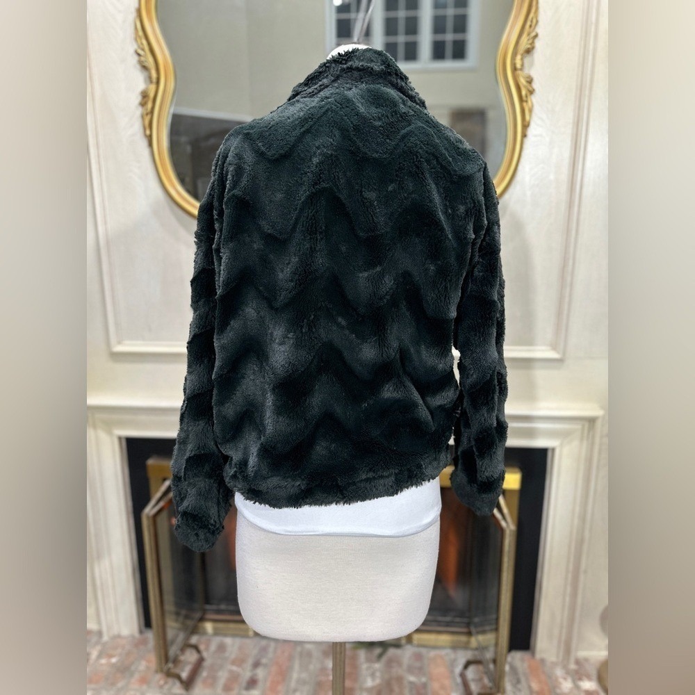 Urban Outfitters Faux Fur Jacket Size S Black Cropped Mob Wife‎ Indie Sleaze - Picture 6 of 12